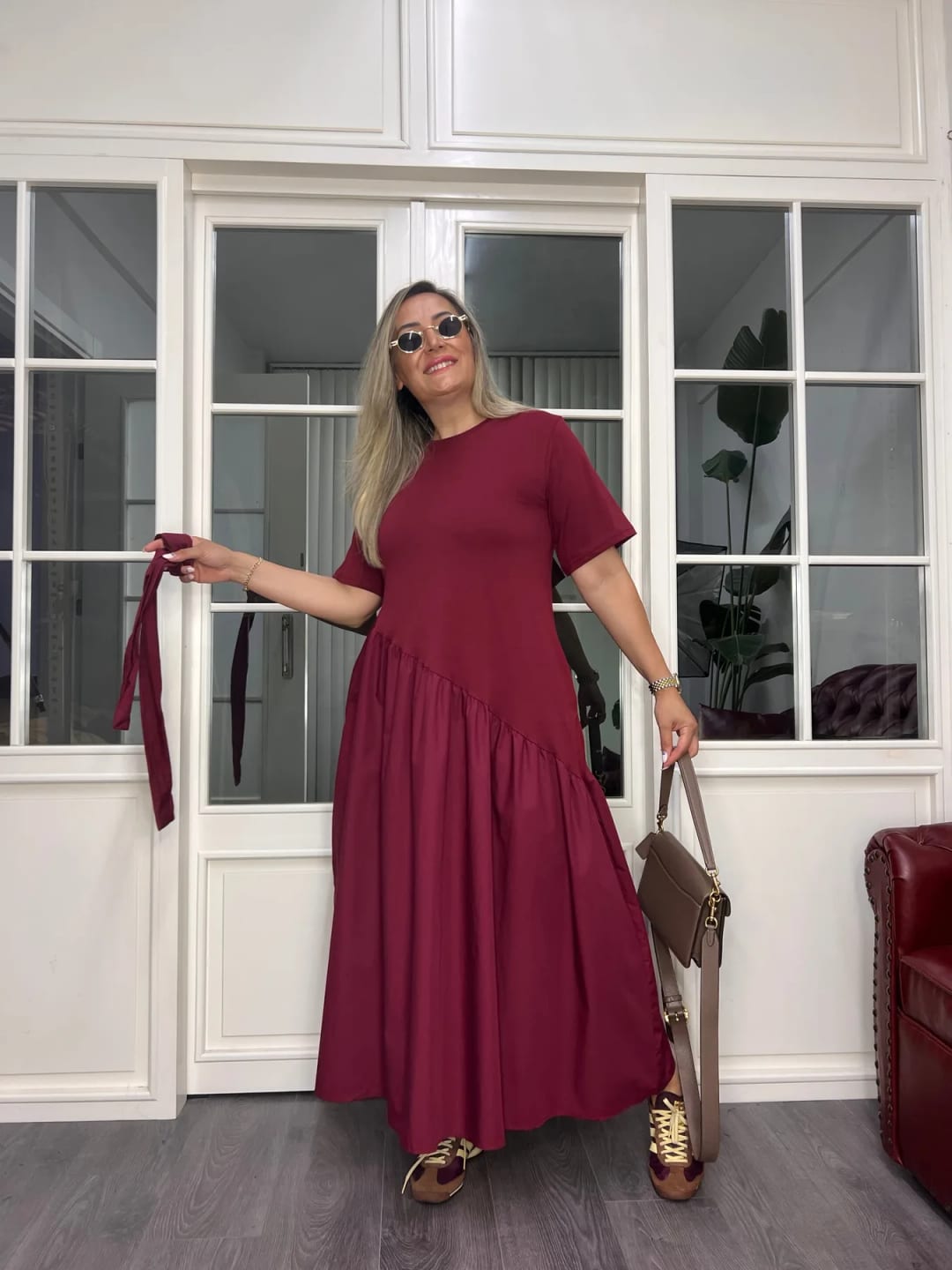 A02630 bordo eteği büzgülü üstü likralı eteği poplin elbise